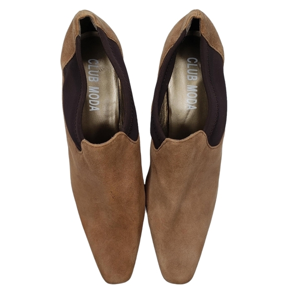 Club Moda | Tan Suede Slip On Retro Chic Glam Closed Toe Heels Women's 8.5 - Picture 4 of 12